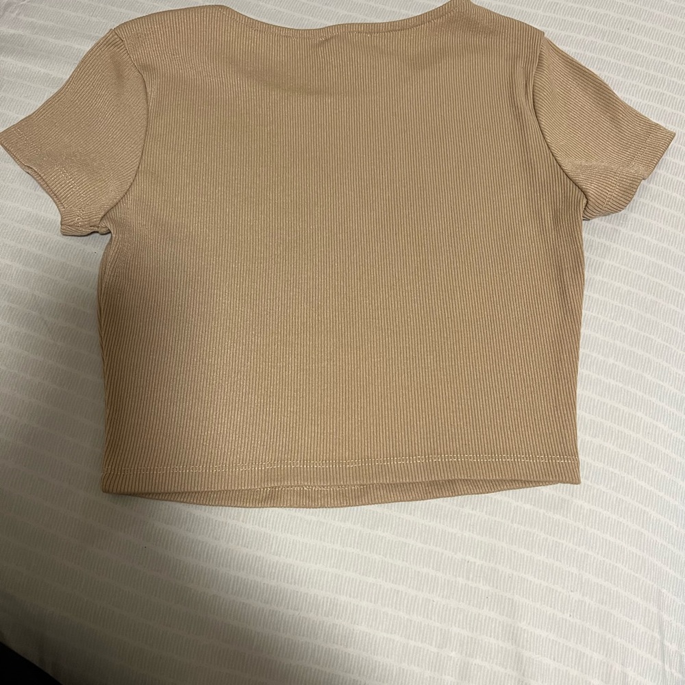 Princess Poly crop tee - Picture 2 of 3